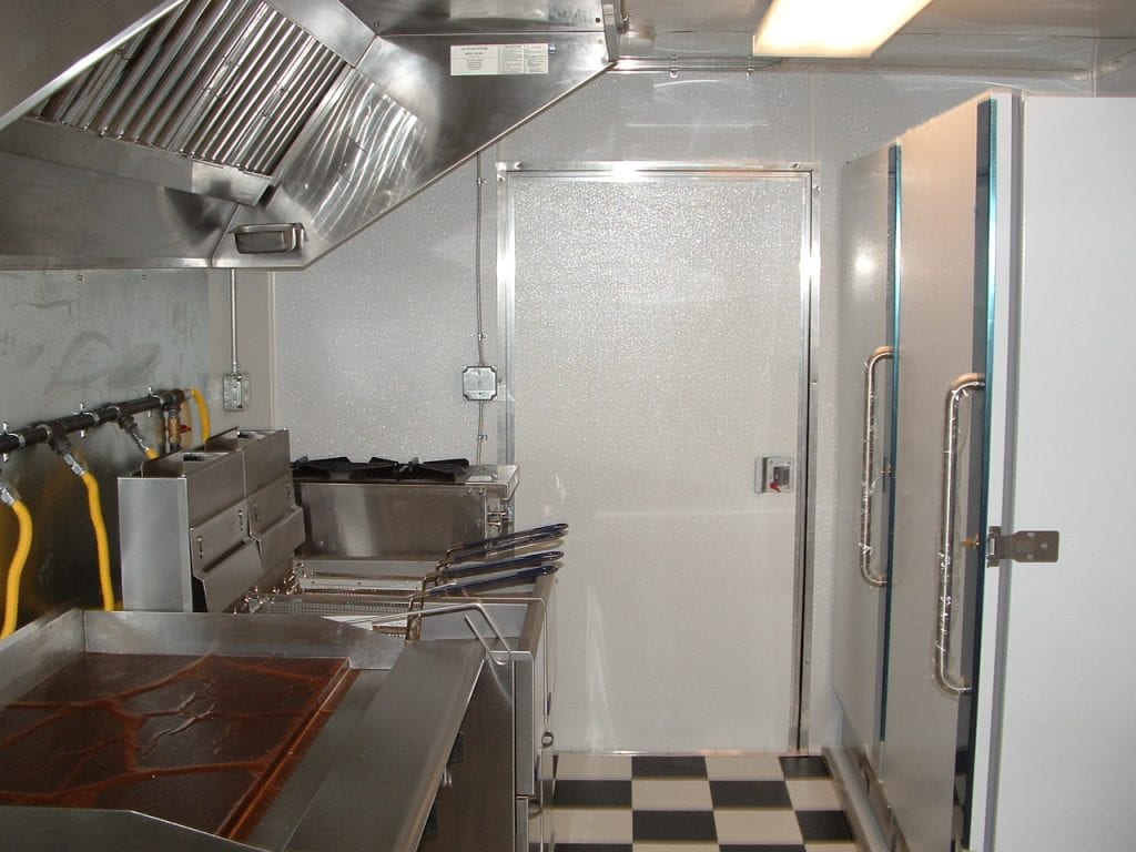 8.5 x 16 Mobile Kitchen – Midway Unit